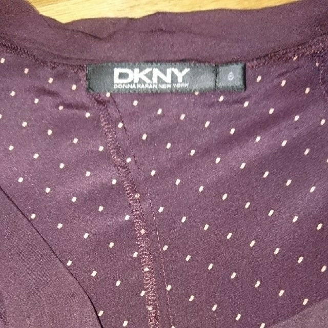 DKNY(ダナキャランニューヨーク)の🎵DKNY シルクワンピース レディースのワンピース(ひざ丈ワンピース)の商品写真