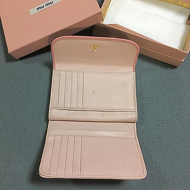 miumiu(ミュウミュウ)の美品 SOGO千葉購入 ミュウミュウ バイカラー 財布 レディースのファッション小物(財布)の商品写真