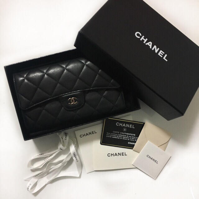 CHANEL(シャネル)の箱付き♡シャネル♡マトラッセ♡ラムスキン♡長財布 レディースのファッション小物(財布)の商品写真