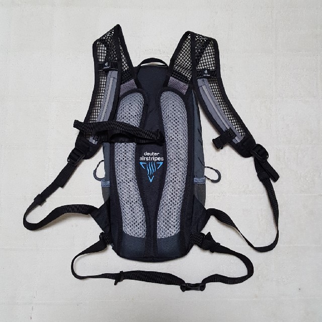 Deuter(ドイター)のdeuter ULTRA RIDE 6 メンズのバッグ(バッグパック/リュック)の商品写真