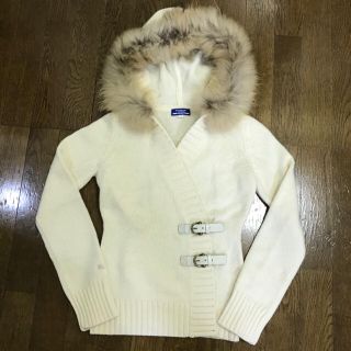 バーバリーブルーレーベル(BURBERRY BLUE LABEL)の引越し間近値下げしました！バーバリー ニットパーカー ファーフード(ニット/セーター)