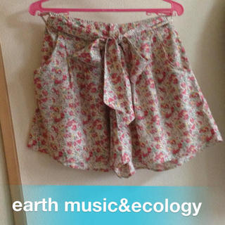 アースミュージックアンドエコロジー(earth music & ecology)のearth  花柄キュロット(ミニスカート)