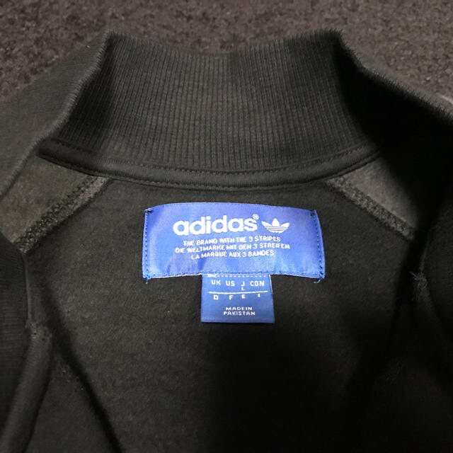 adidas(アディダス)のしによん様専用★アディダス ブルゾン★ メンズのジャケット/アウター(ブルゾン)の商品写真