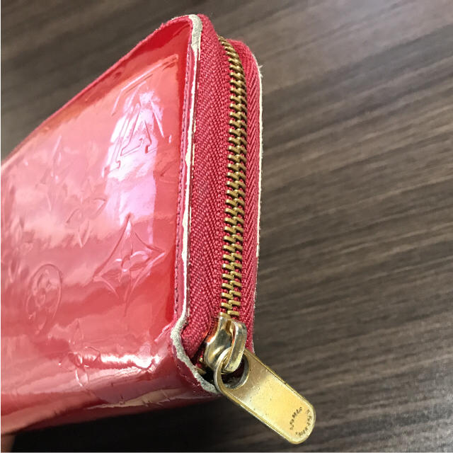 LOUIS VUITTON(ルイヴィトン)のルイヴィトン ヴェルニ ジッピー 長財布 値下げ！！ レディースのファッション小物(財布)の商品写真