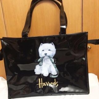 ハロッズ(Harrods)のココ様専用❤美品☆レア　ハロッズ　犬のバッグ　　可愛いホワイトテリアが両面に！(ショルダーバッグ)