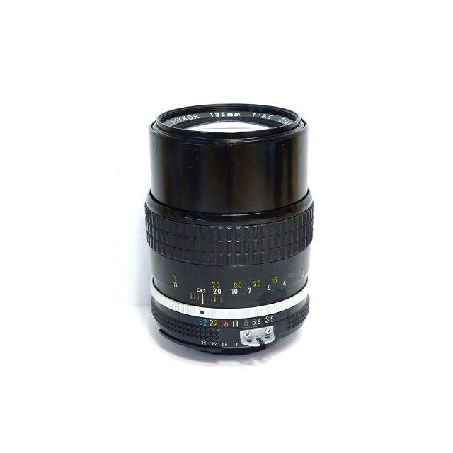 Nikon(ニコン)の単焦点レンズ Nikon Ai 135mm F3.5 スマホ/家電/カメラのカメラ(レンズ(単焦点))の商品写真