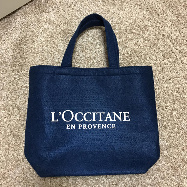 L'OCCITANE(ロクシタン)のロクシタンフェルトバック レディースのバッグ(ハンドバッグ)の商品写真