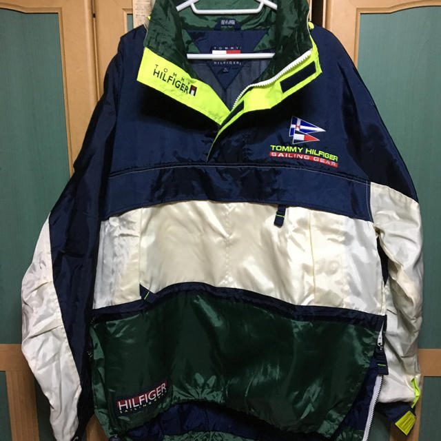 TOMMY HILFIGER(トミーヒルフィガー)の8000様専用。TOMMY 90s [T-pablow着用モデル] メンズのジャケット/アウター(ナイロンジャケット)の商品写真