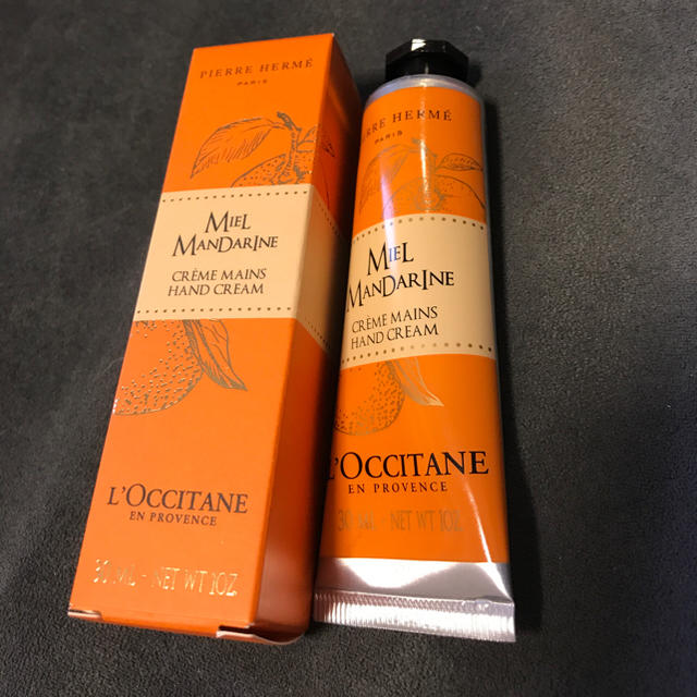 L'OCCITANE(ロクシタン)の【限定品】ロクシタン ハンドクリーム ピエールエルメ コラボ  未開封 未使用 コスメ/美容のボディケア(ハンドクリーム)の商品写真