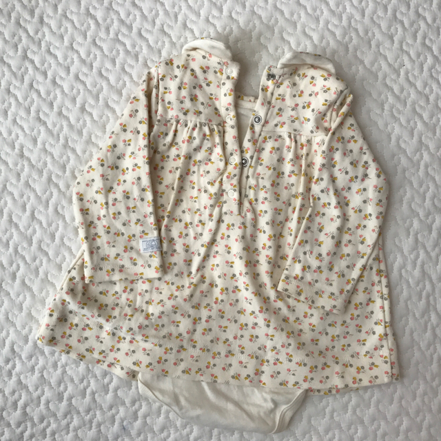 PETIT BATEAU(プチバトー)のプチバトーワンピース型ロンパース67㎝ キッズ/ベビー/マタニティのベビー服(~85cm)(ロンパース)の商品写真