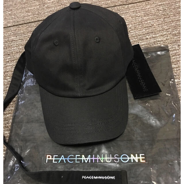 PEACEMINUSONE(ピースマイナスワン)のSHU_88様専用ページ ジヨン愛用 PMO ロングストラップ帽子 エンタメ/ホビーのタレントグッズ(アイドルグッズ)の商品写真