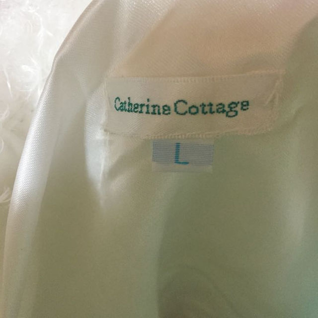 Catherine Cottage(キャサリンコテージ)の襟付きファーボレロ   白 ワンピースに合わせて♫ キッズ/ベビー/マタニティのキッズ服女の子用(90cm~)(ドレス/フォーマル)の商品写真