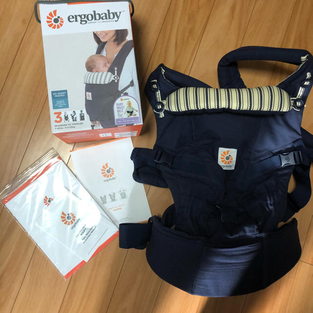 Ergobaby(エルゴベビー)のエルゴアダプト アドミラルブルー 箱付き 抱っこ紐 キッズ/ベビー/マタニティの外出/移動用品(抱っこひも/おんぶひも)の商品写真