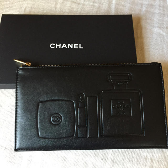 CHANEL - シャネル ノベルティ ポーチ 新品の通販 by ☆R. W.｜シャネルならラクマ