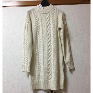 ユニクロ(UNIQLO)の新品！ローゲージニットケーブルワンピース(ひざ丈ワンピース)