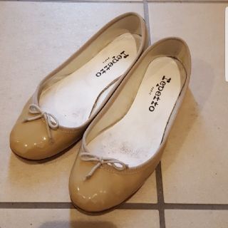 レペット(repetto)の【hicchi 様 専用】レペット エナメルバレーシューズ(バレエシューズ)