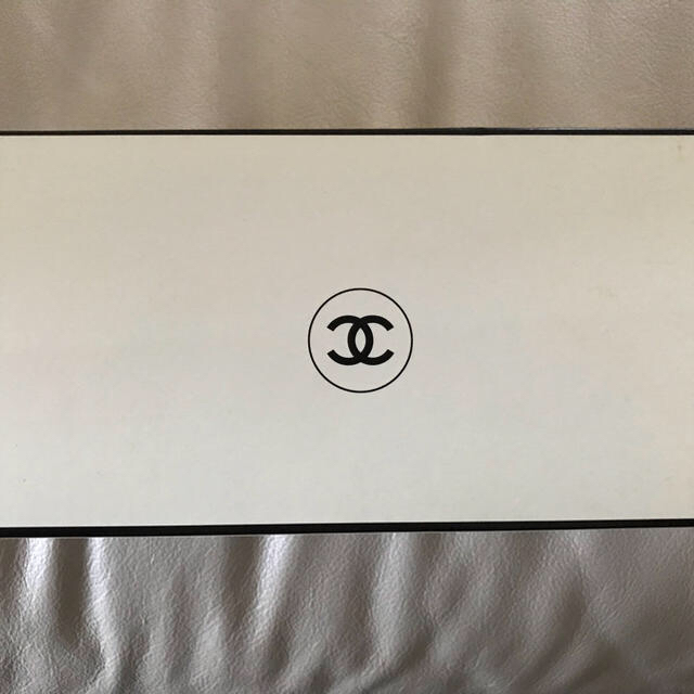 CHANEL(シャネル)のミュウ様専用シャネル 石鹸 香水 【CHANEL N°5　サヴォンバスソープ】 コスメ/美容のボディケア(ボディソープ/石鹸)の商品写真