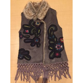 デシグアル(DESIGUAL)のデシグアルあったかベスト♡モコモコ(毛皮/ファーコート)