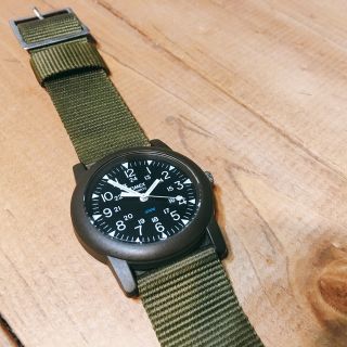 タイメックス(TIMEX)のTIMEX キャンパー カーキ(腕時計)