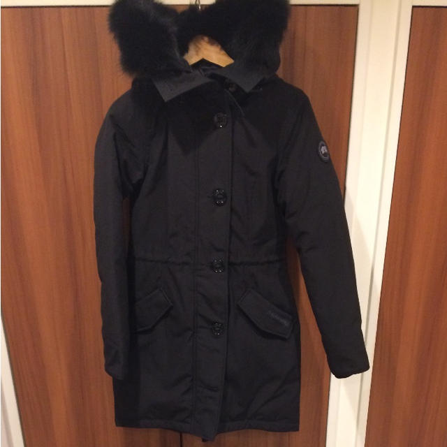 CANADA GOOSE(カナダグース)のカナダグース CANADA GOOSE ロスクレア IÉNA イエナ レディースのジャケット/アウター(ダウンジャケット)の商品写真