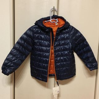 ユニクロ(UNIQLO)の【新品】ライトポリフィルダウンパーカー 110(ジャケット/上着)