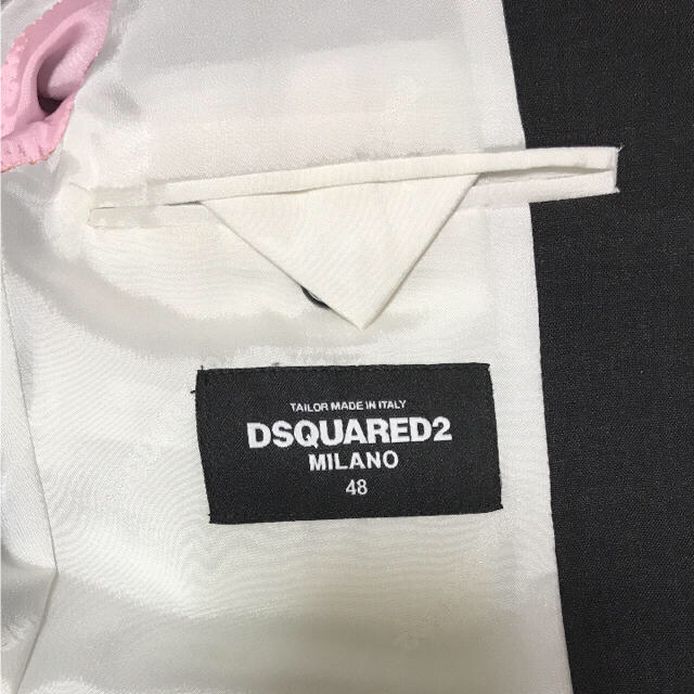 DSQUARED2(ディースクエアード)の【送料無料!】 ディースクエアード スーツ 48 ss fw ブラック　黒　灰色 メンズのスーツ(セットアップ)の商品写真