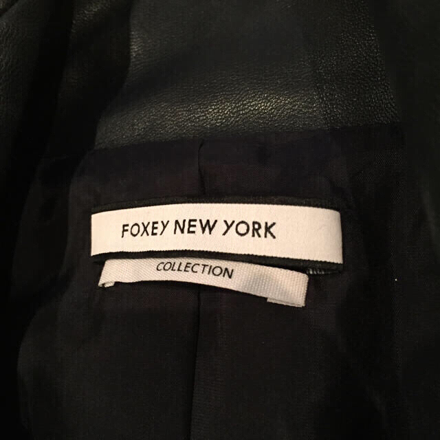 FOXEY(フォクシー)の【FOXY NEW YORK】レザーコート  最終値下 レディースのジャケット/アウター(ロングコート)の商品写真