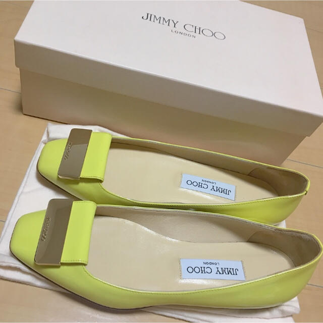 JIMMY CHOO(ジミーチュウ)の最終値下げ！送料込！jimmychoo フラットパンプス レディースの靴/シューズ(ハイヒール/パンプス)の商品写真