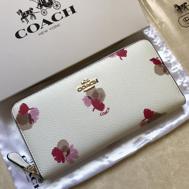 COACH(コーチ)のSALE COACH coach 長財布 フローラル コーチ 新品 レディースのファッション小物(財布)の商品写真