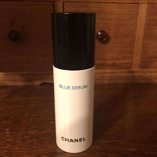 CHANEL(シャネル)の10月購入 ８割残 CHANELブルーセラム 美容液 コスメ/美容のスキンケア/基礎化粧品(美容液)の商品写真