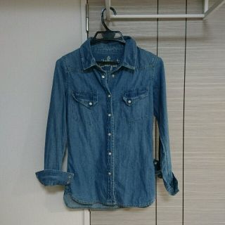 アズールバイマウジー(AZUL by moussy)のデニムシャツ(シャツ/ブラウス(長袖/七分))