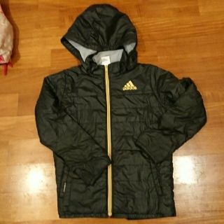 アディダス(adidas)のadidas140㎝ ジャンパー(ジャケット/上着)