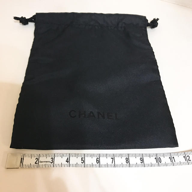 CHANEL(シャネル)のシャネル 巾着袋 レディースのファッション小物(ポーチ)の商品写真