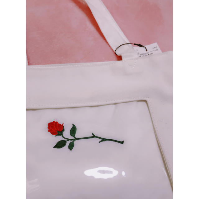 SPINNS(スピンズ)のʚ꒰⑅新品🌹ローズ刺繍トートクリアバッグ⑅꒱ɞ レディースのバッグ(トートバッグ)の商品写真