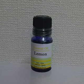 レモン 精油 10ml エッセンシャルオイル(アロマグッズ)