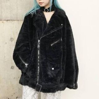 ジーヴィジーヴィ(G.V.G.V.)のgvgv FAUX FUR LACE UP BIKER JACKET(毛皮/ファーコート)