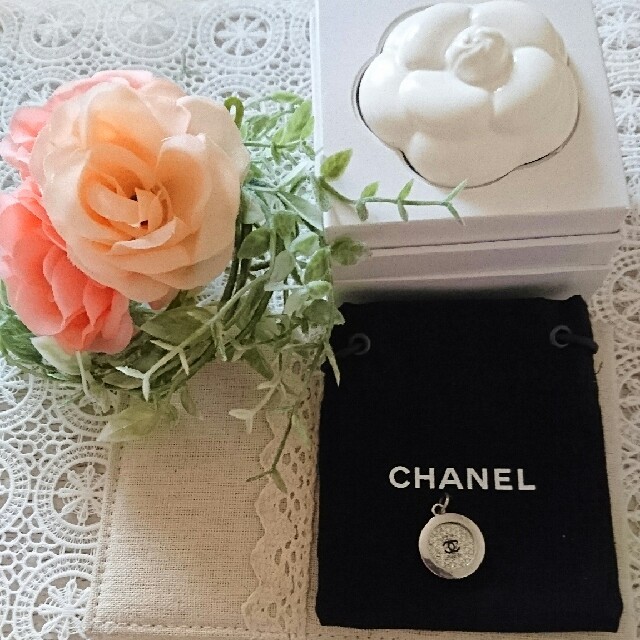 CHANEL(シャネル)のCHANEL❤ペンダントトップ ハンドメイドのアクセサリー(チャーム)の商品写真