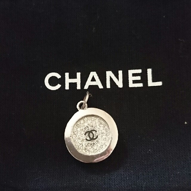 CHANEL(シャネル)のCHANEL❤ペンダントトップ ハンドメイドのアクセサリー(チャーム)の商品写真