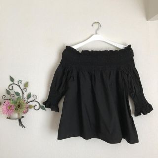 ローズバッド(ROSE BUD)のオフショル トップス ROSE BUD 美品(カットソー(長袖/七分))