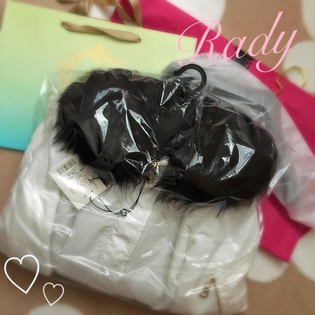 Rady(レディー)の完売品🎀未開封🎀Rady🎀ラグジュアリー MA-1 レディースのジャケット/アウター(ブルゾン)の商品写真