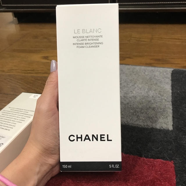 CHANEL(シャネル)のル ブラン フォーム クレンザー コスメ/美容のスキンケア/基礎化粧品(洗顔料)の商品写真