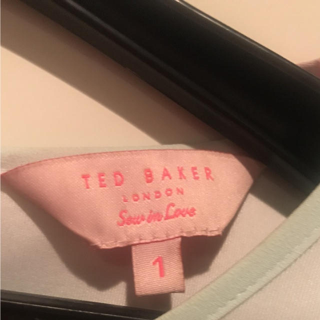 TED BAKER(テッドベイカー)のTed Baker ワンピース レディースのワンピース(ひざ丈ワンピース)の商品写真