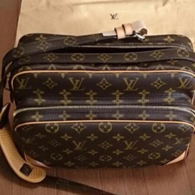 LOUIS VUITTON(ルイヴィトン)のはる6313様専用 新品未使用 ルイヴィトン 廃盤品 ナイル   M45244 レディースのバッグ(ショルダーバッグ)の商品写真