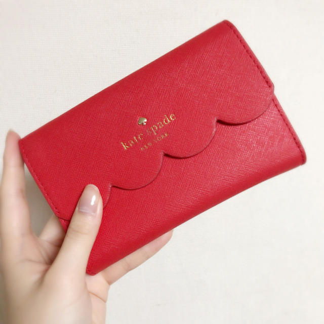 kate spade new york(ケイトスペードニューヨーク)のkate spade ３つ折り財布 レッド レディースのファッション小物(財布)の商品写真