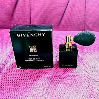 ジバンシィ(GIVENCHY)の【未使用/箱付き】ジバンシィ ボディパウダー(その他)