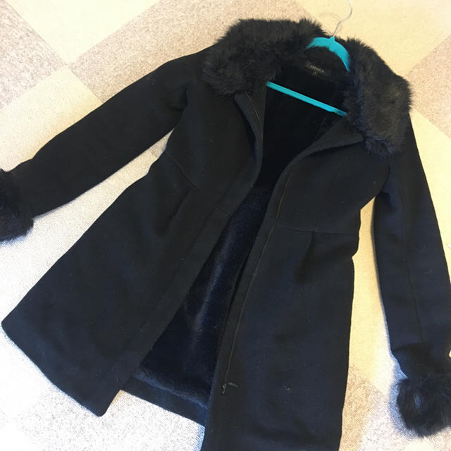 rienda(リエンダ)のリエンダ ウエストギャザーコート レディースのジャケット/アウター(毛皮/ファーコート)の商品写真