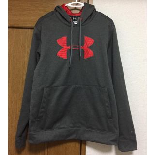 アンダーアーマー(UNDER ARMOUR)のフード付きパーカー(パーカー)