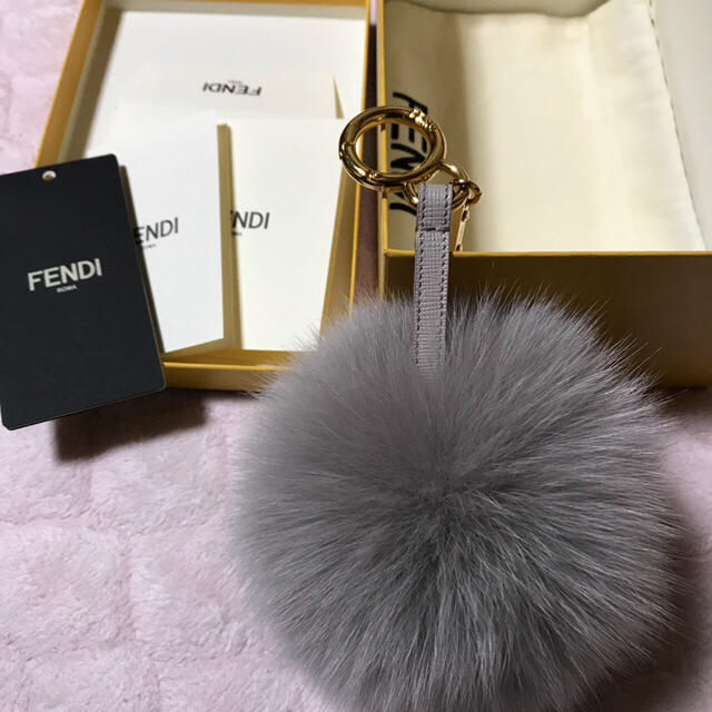 FENDI(フェンディ)のフェンディ  ポンポン バッグ チャーム モンスター ハンドメイドのファッション小物(バッグチャーム)の商品写真