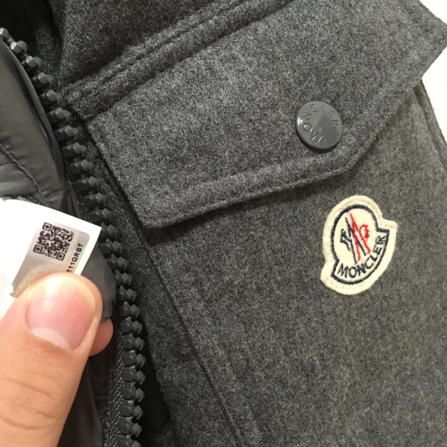 MONCLER(モンクレール)のモンクレール モンジュネーブル サイズ0 メンズのジャケット/アウター(ダウンジャケット)の商品写真