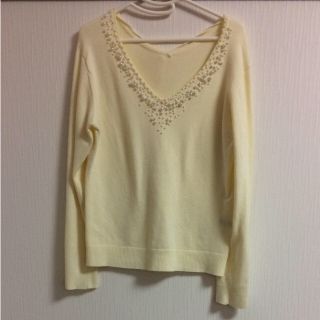 大きいサイズ パール付Vネックセーター パステルイエロー LL XL(ニット/セーター)